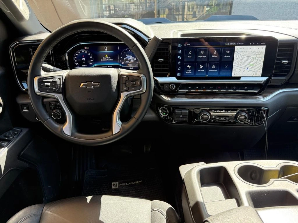 Chevrolet Silverado 5.3 Lt R Trail Boss Z71 4x4 At 4p año 2025