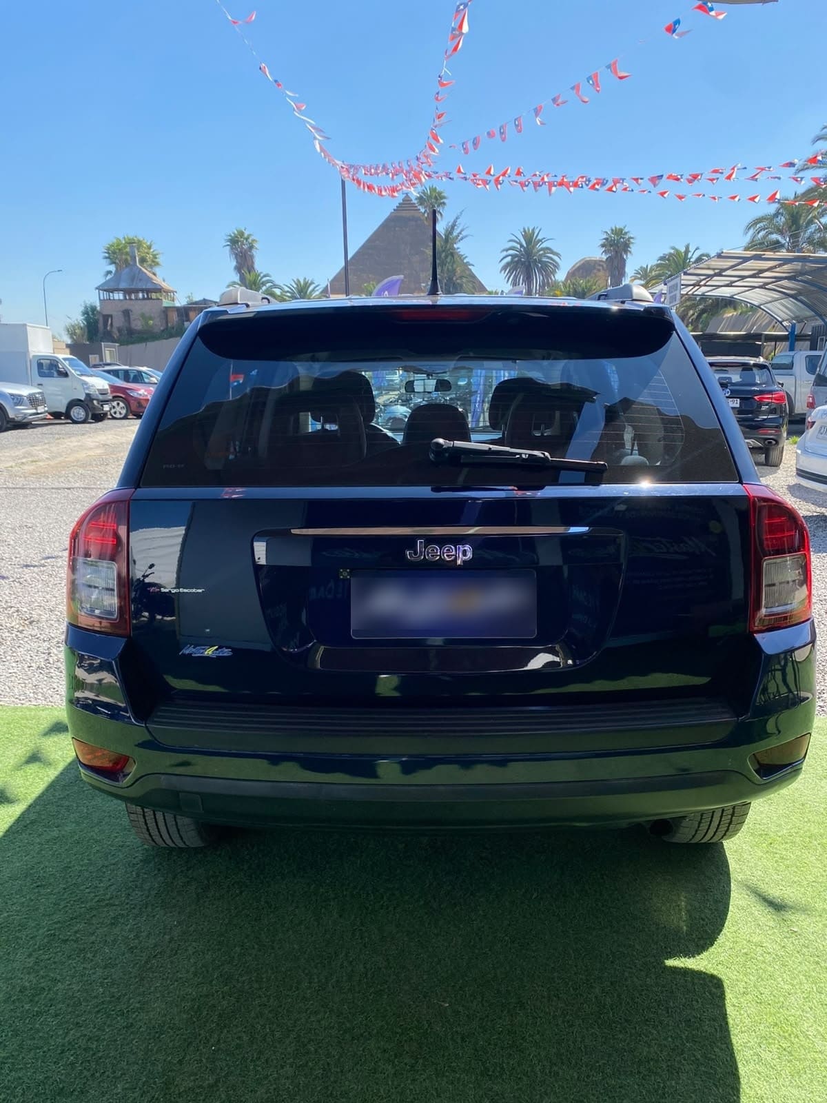 JEEP COMPASS  año 2013