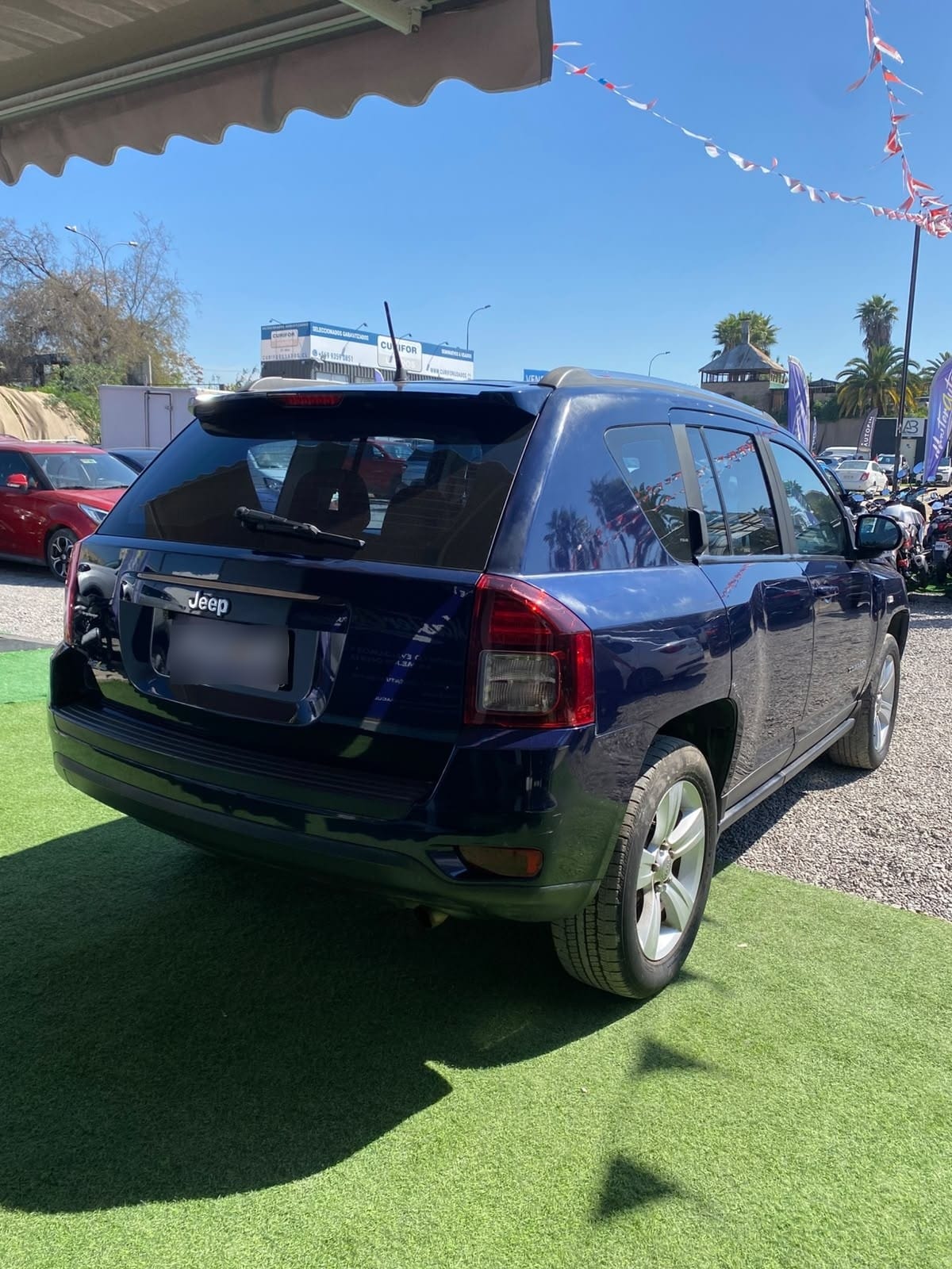 JEEP COMPASS  año 2013