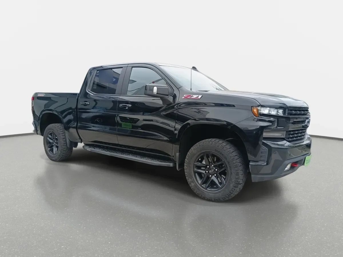 Chevrolet Silverado 5.3 Lt Trailboss Z71 4x4 At 4p año 2021