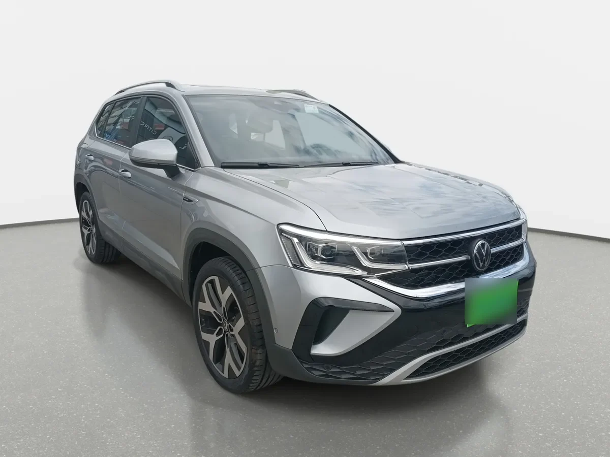 Volkswagen Taos 1.4 Tsi Highline 4x2 At 5p año 2025