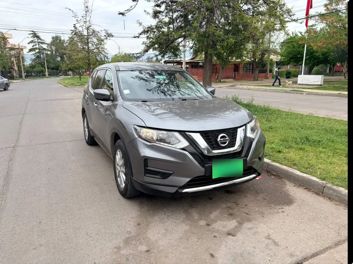 Nissan X-Trail 2.5 Sense 4x2 3row Cvt At 5p año 2021