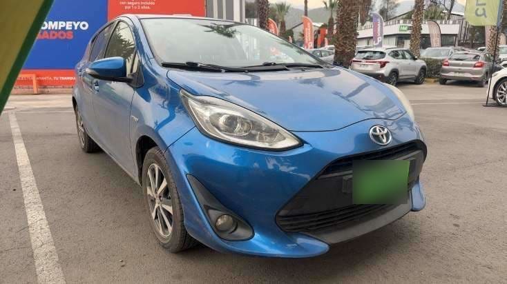 Toyota Prius 1.5 C Hib 4x2 Hb At 5p año 2020