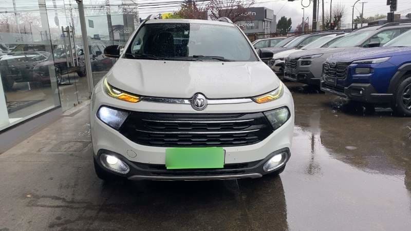 Ram 1000 2.0 Laramie 4x4 Dob. Cab. At 4p año 2021