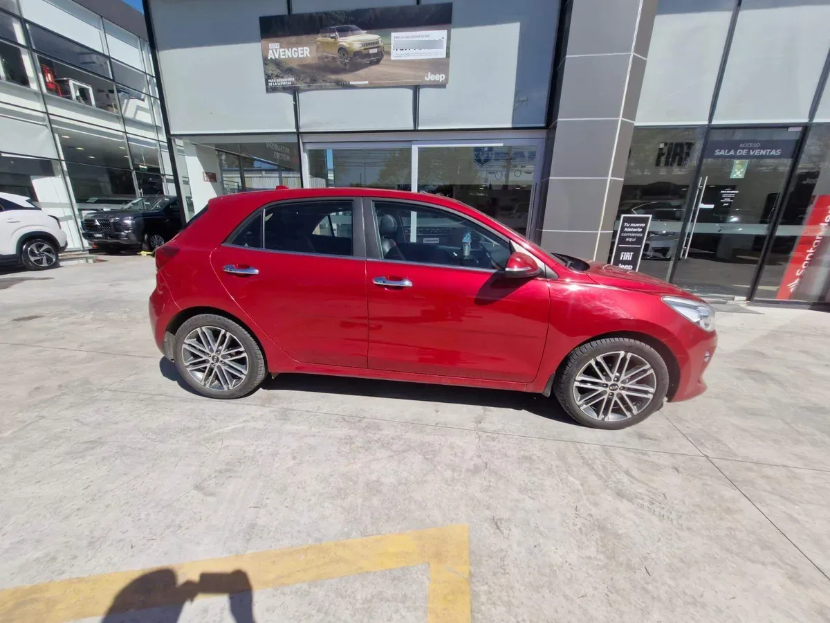 Kia Rio 5 1.6 Ex Sport 4x2 6mt 5p año 2020