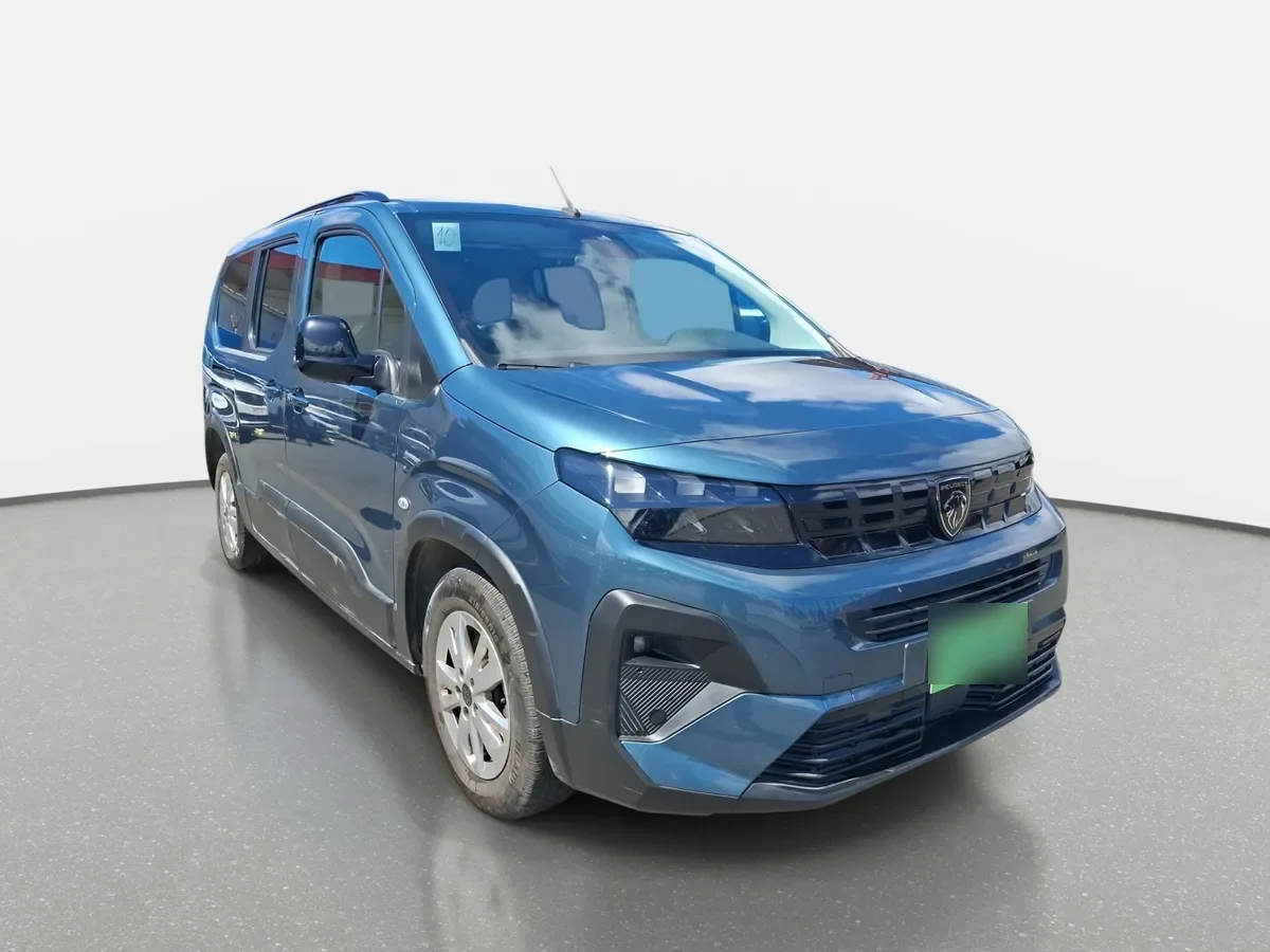 Peugeot Rifter 1.6 Allure Bluehdi Diesel 100hp 4x2 Mt6 5p año 2025