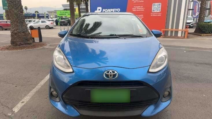 Toyota Prius 1.5 C Hib 4x2 Hb At 5p año 2020