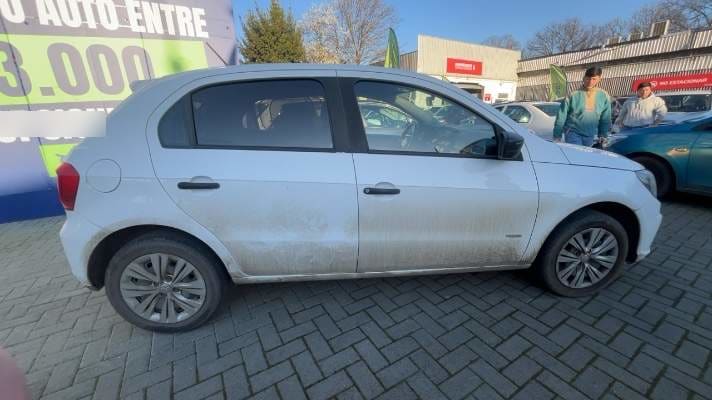 Volkswagen Gol 1.6 Trendline Lite 4x2 Hb Mt 5p año 2022