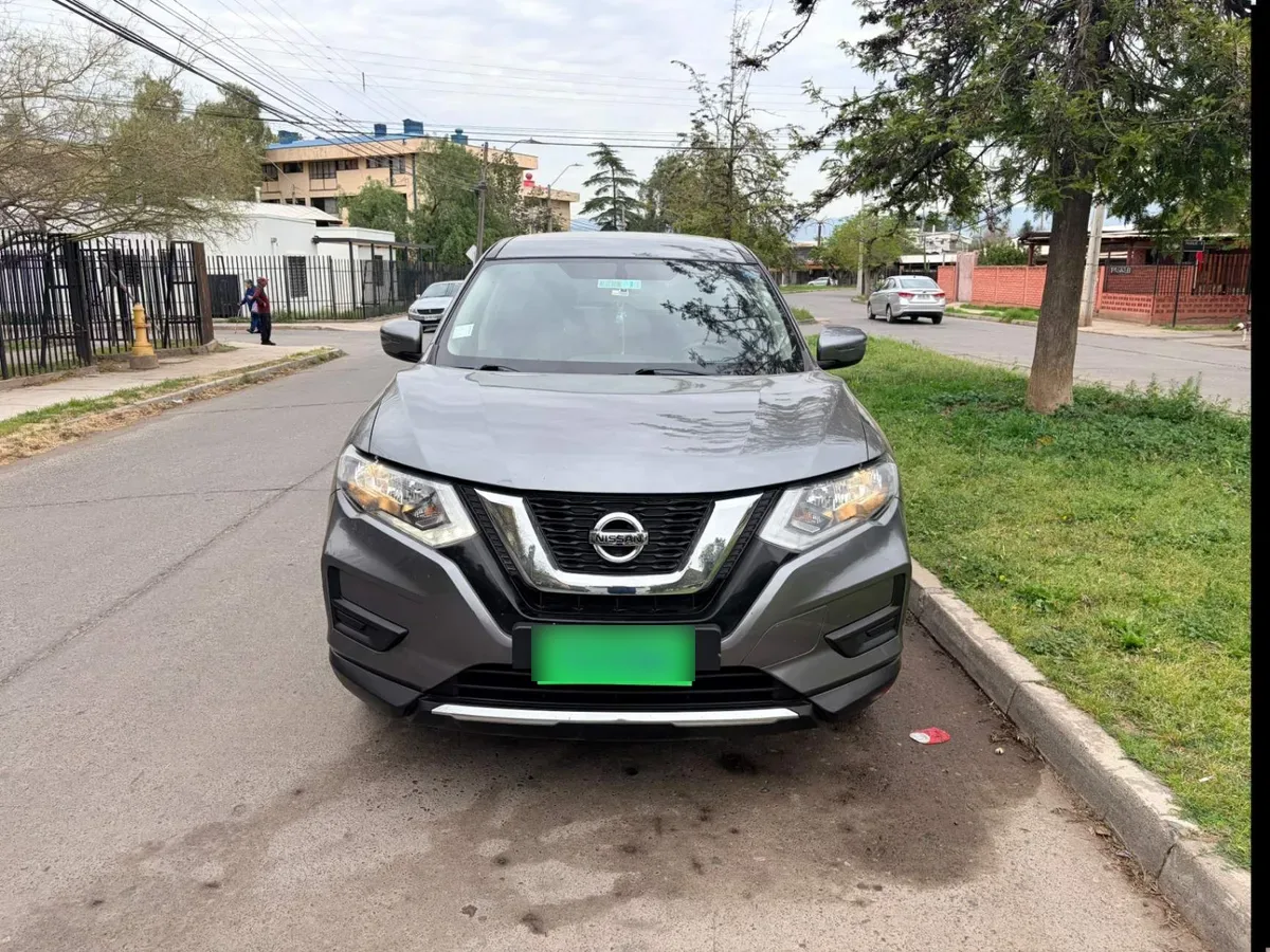 Nissan X-Trail 2.5 Sense 4x2 3row Cvt At 5p año 2021