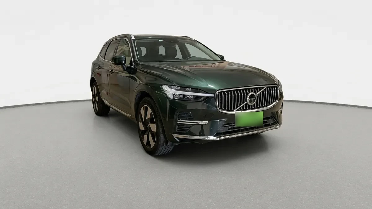 Volvo Xc60 2.0 T8 Recharge Ultimate Hybrid Awd At 5p año 2025