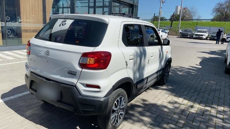 Suzuki Spresso 1.0 Glx Adventure 4x2 Ac Mt 5p año 2023