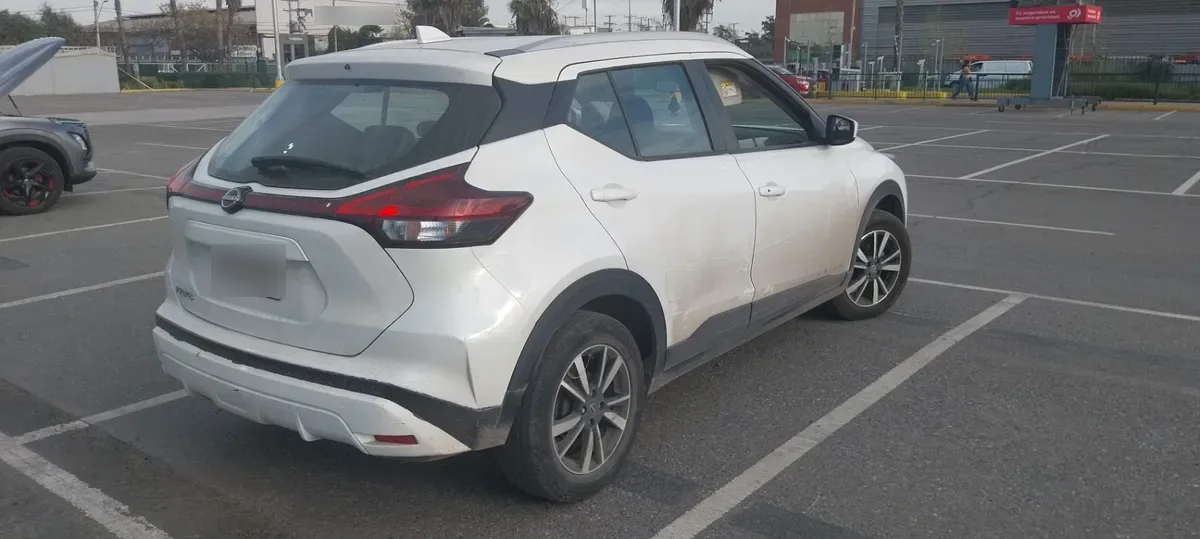 Nissan Kicks 1.6 Sense 4x2 Mt 5p año 2023