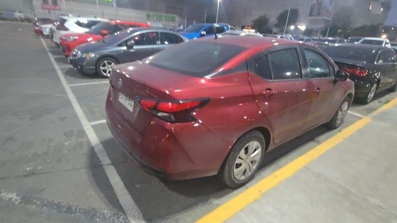 Nissan Versa 1.6 Sense 4x2 Mt 4p año 2020
