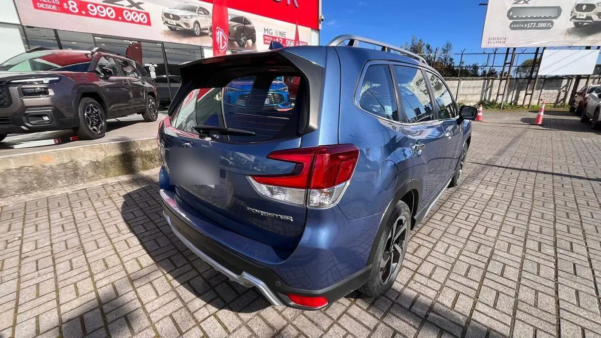 Subaru Forester 2.0i Limited Eyesight Awd At 5p año 2023