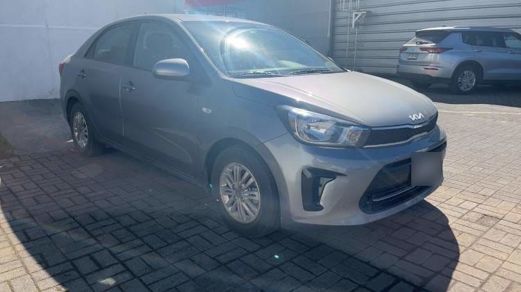 Kia Soluto 1.4 Lx 4x2 E6 Mt 4p año 2026