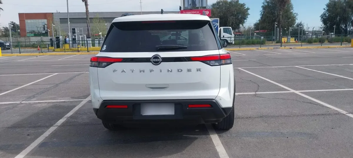 Nissan Pathfinder 3.5 Sense 2wd Cvt At 5p año 2024