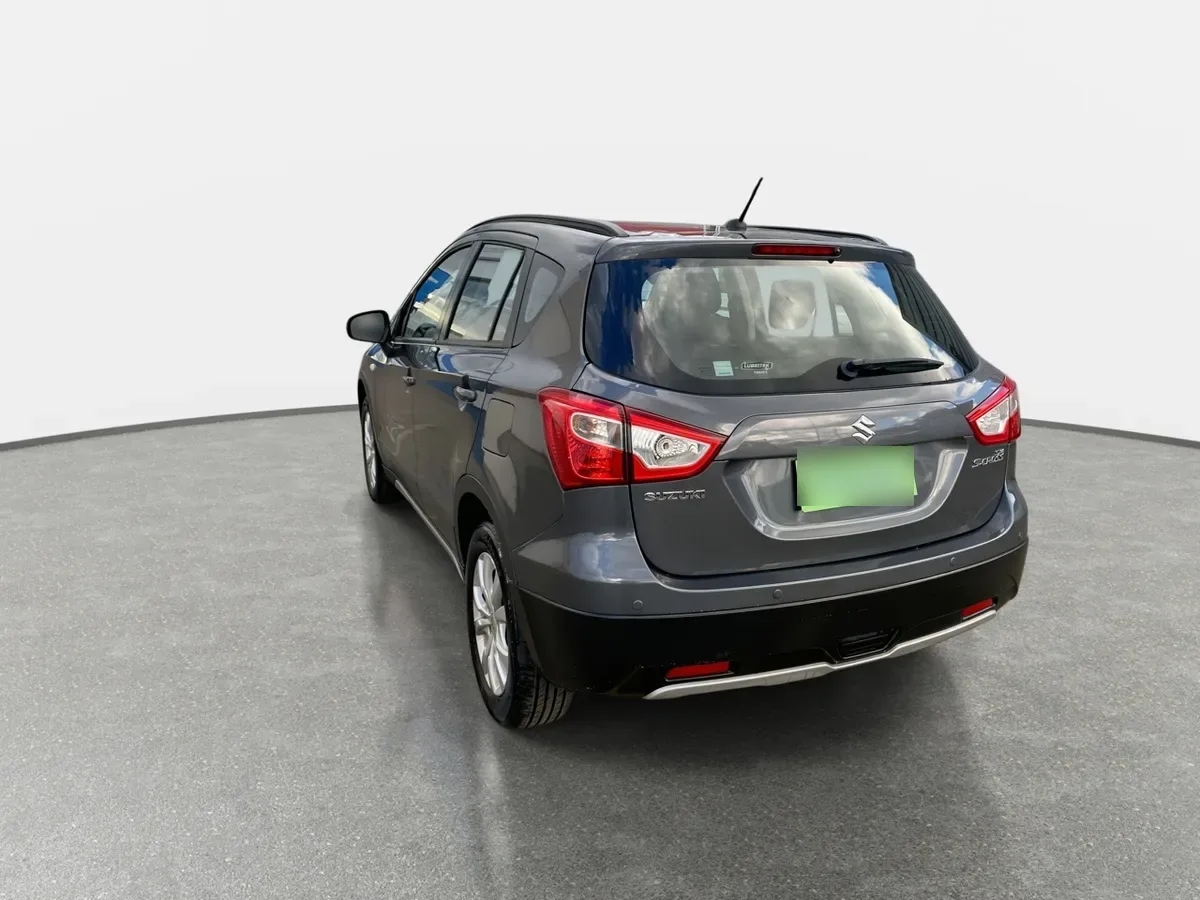 Suzuki S-Cross 1.6 Gl 4x2 Mt 5p año 2022