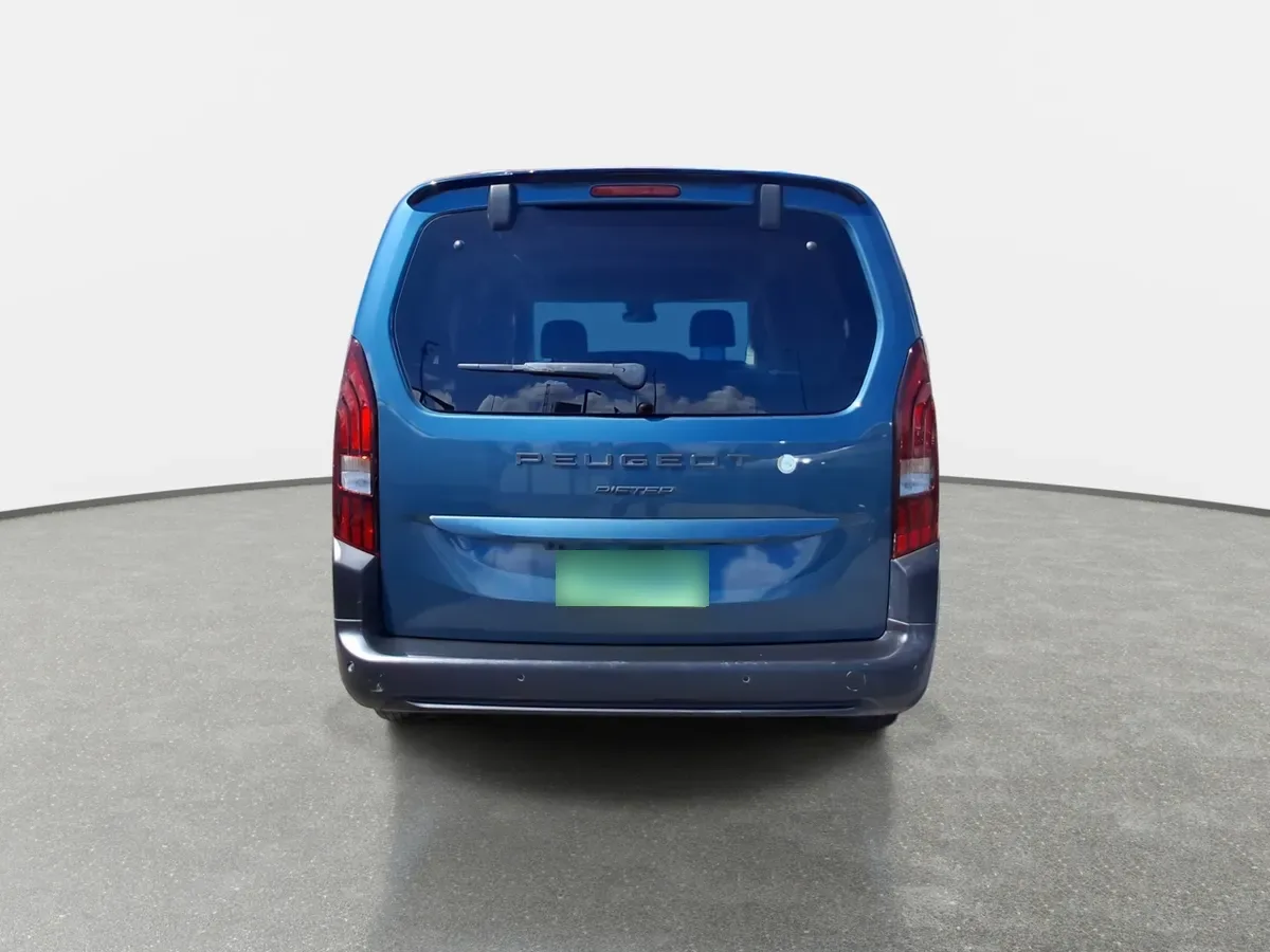 Peugeot Rifter 1.6 Allure Bluehdi Diesel 100hp 4x2 Mt6 5p año 2025