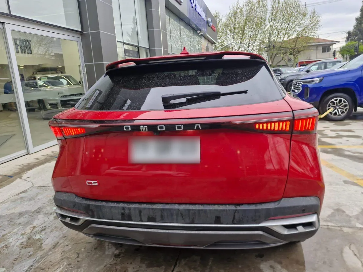 Omoda C5 1.5t Luxury 4x2 Cvt At 5p año 2025