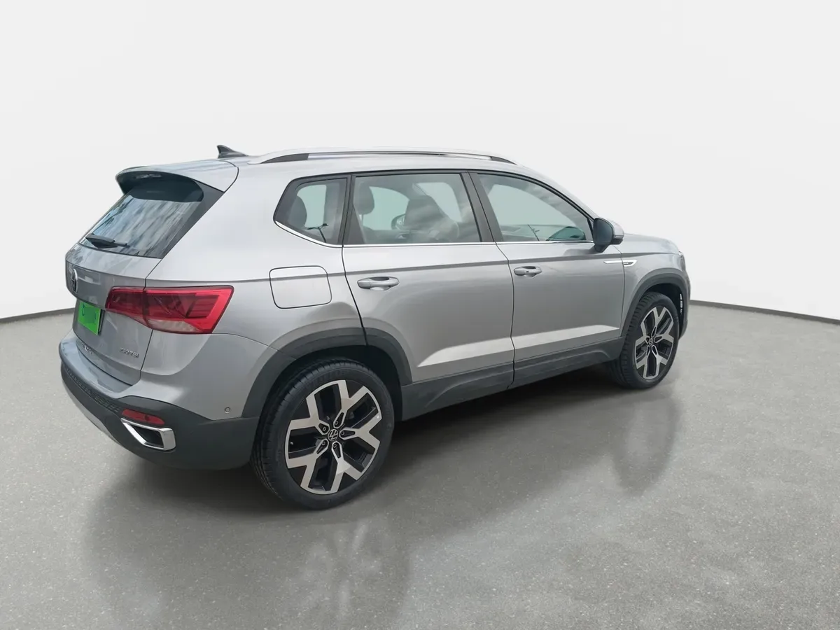 Volkswagen Taos 1.4 Tsi Highline 4x2 At 5p año 2025