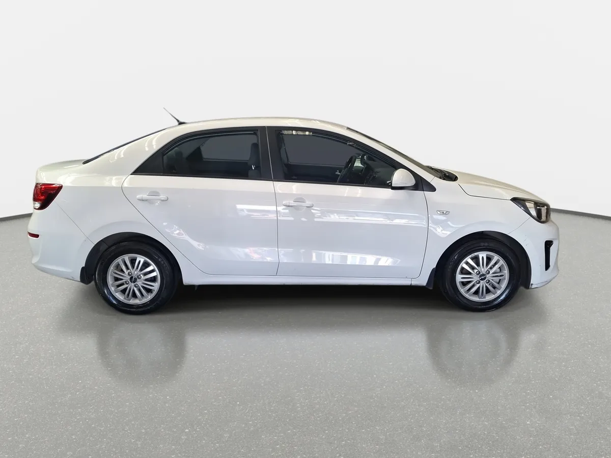 Kia Soluto 1.4 Ex Full 4x2 Mt 4p año 2024