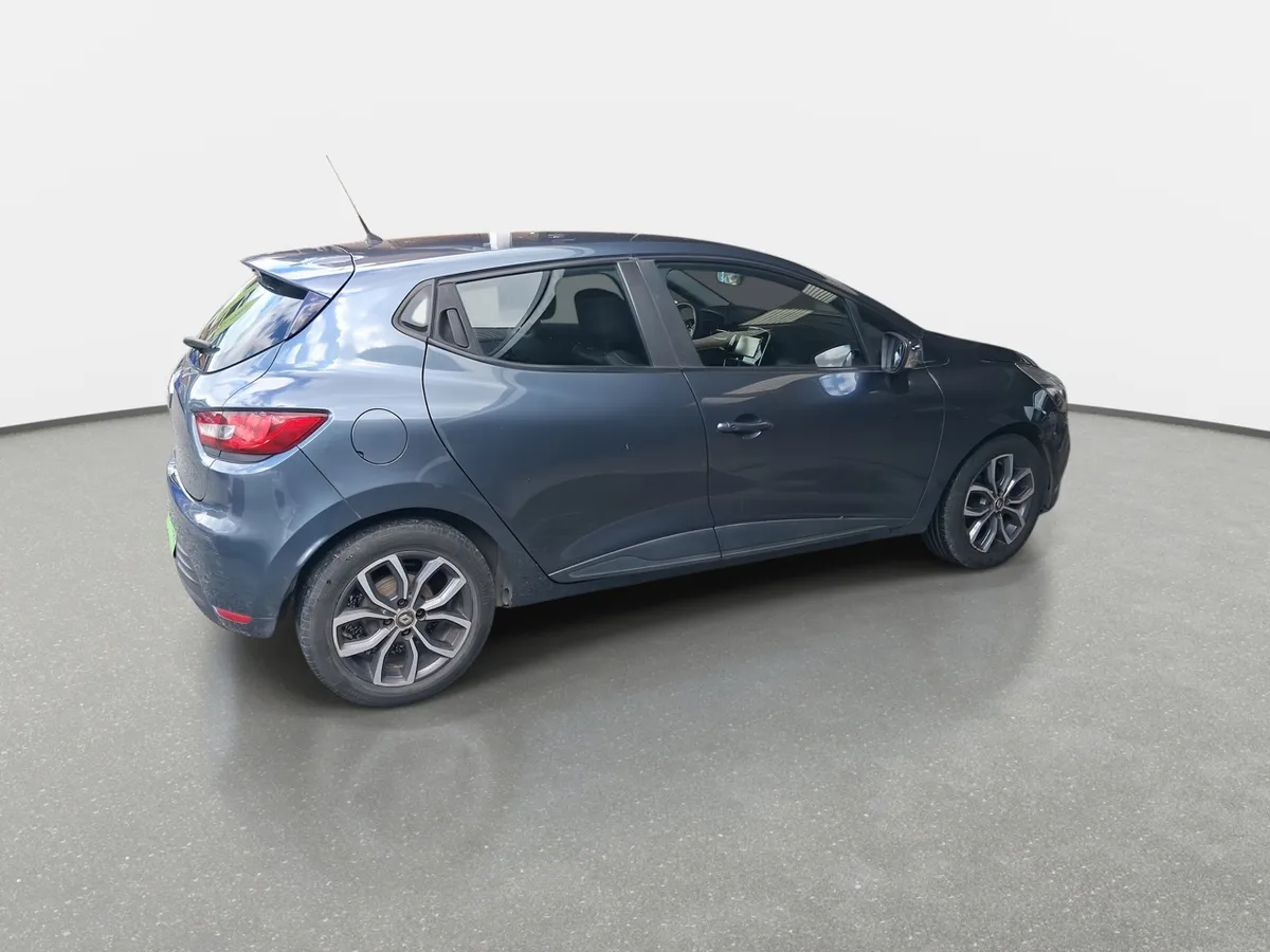 Renault Clio 1.2 Expression 4x2 Hb Mt 5p año 2020