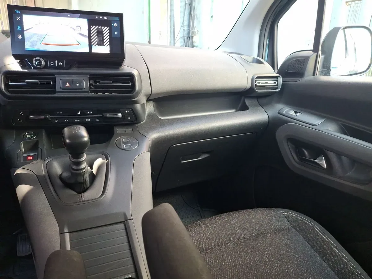 Peugeot Rifter 1.6 Allure Bluehdi Diesel 100hp 4x2 Mt6 5p año 2025