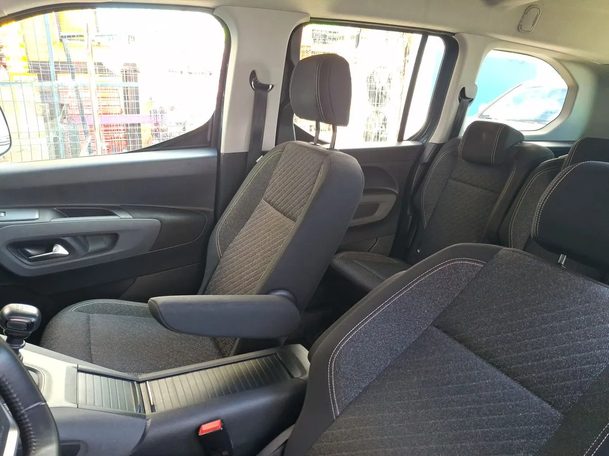 Peugeot Rifter 1.6 Allure Bluehdi Diesel 100hp 4x2 Mt6 5p año 2025