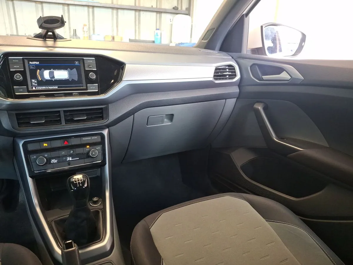 Volkswagen T-Cross 1.6 Msi Comfortline 4x2 Mt5 5p año 2020