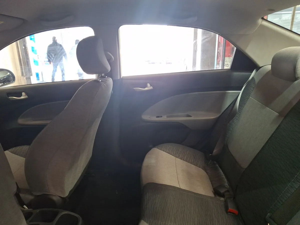 Kia Soluto 1.4 Ex Full 4x2 Mt 4p año 2024