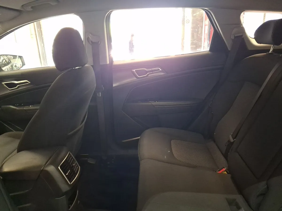 Kia Sportage 2.0 Ex Benc 2wd 6mt 5p año 2023