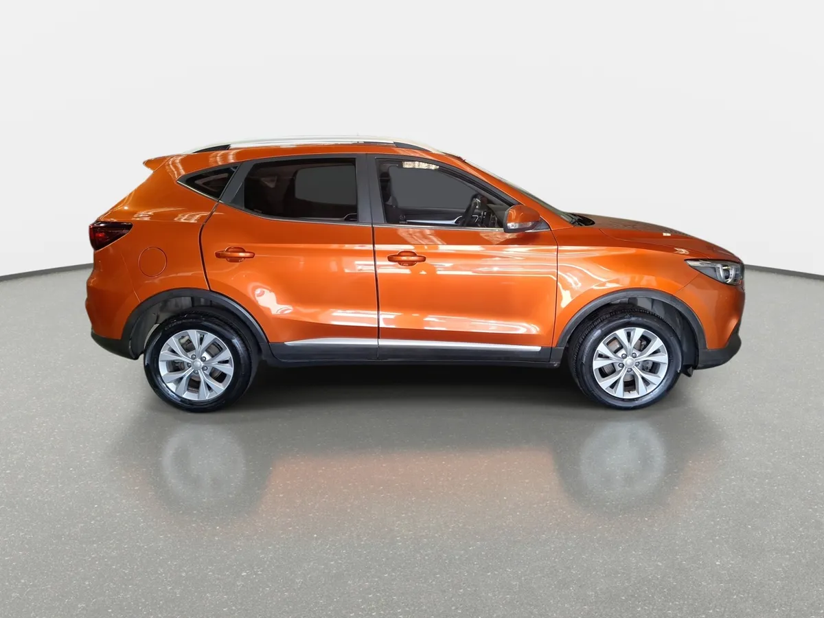 MG Mg Zs 1.5 Std 4x2 Mt 5p año 2023