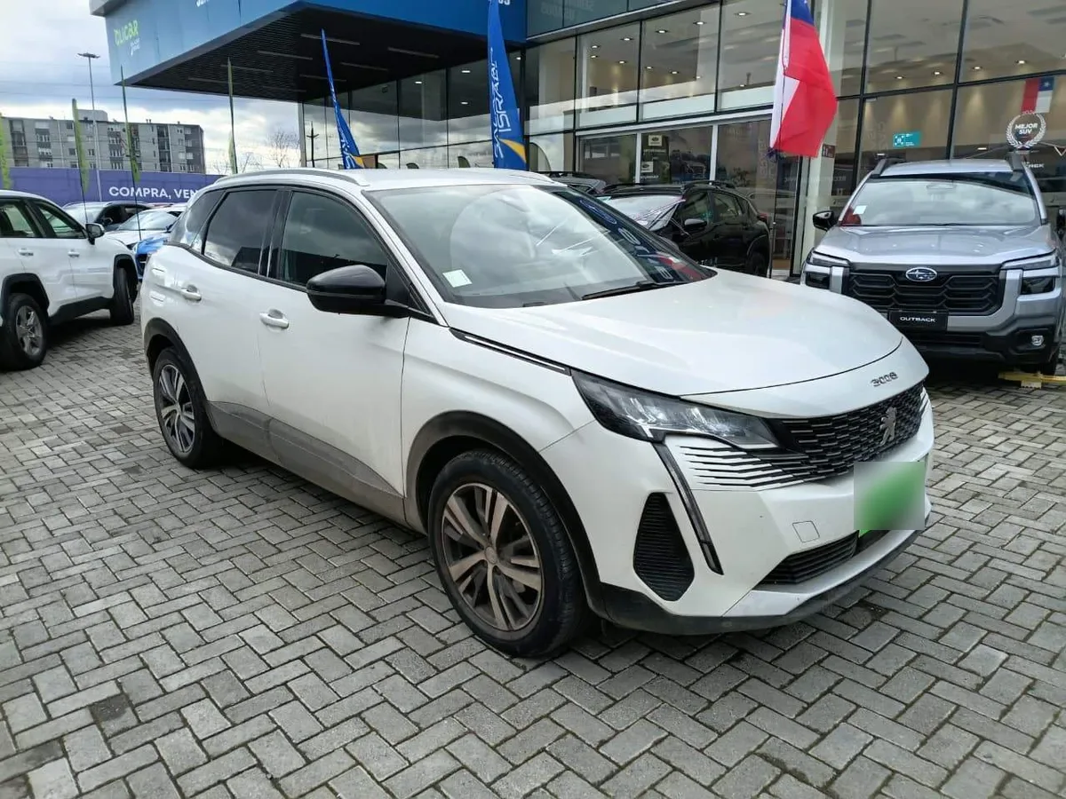Peugeot 3008 1.2 Active Pack Puretech 130 4x2 Mt6 5p año 2023