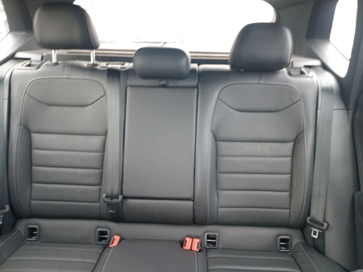 Volkswagen Taos 1.4 Tsi Highline 4x2 At 5p año 2025