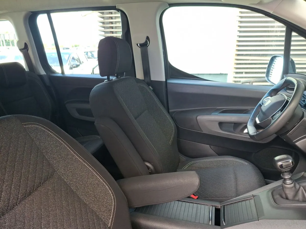 Peugeot Rifter 1.6 Allure Bluehdi Diesel 100hp 4x2 Mt6 5p año 2025