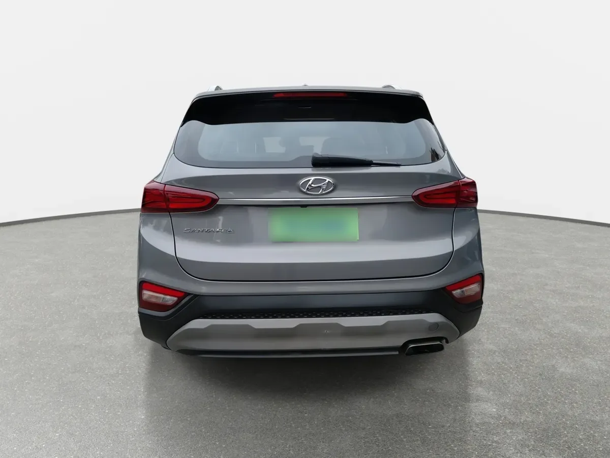 Hyundai Santa Fe 2.4 Plus 4x2 At 5p año 2020