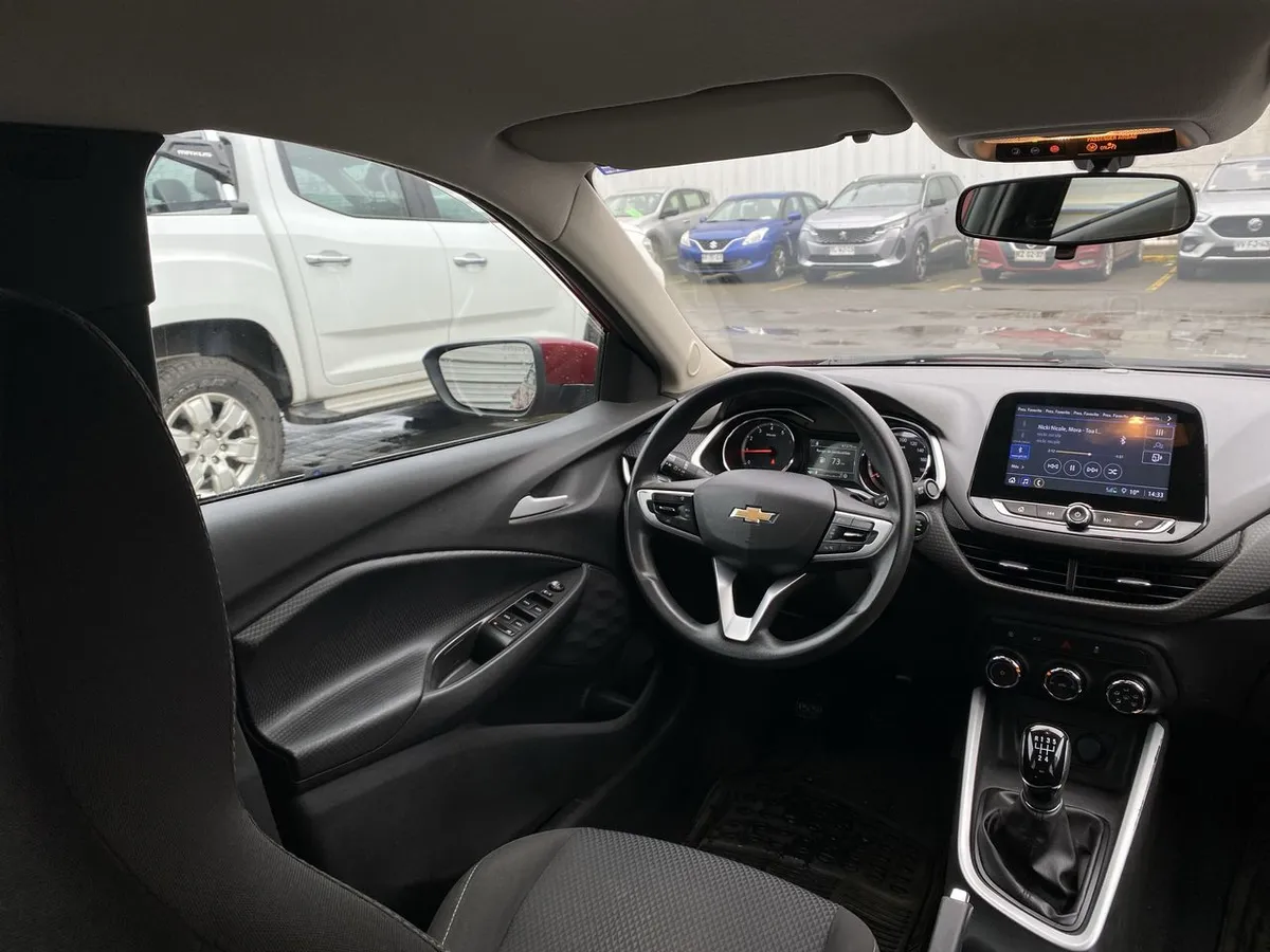 Chevrolet Onix 1.0t Ltz 4x2 Mt 5p año 2022