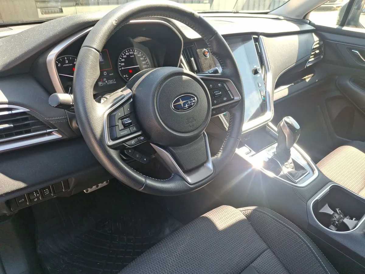Subaru Outback 2.5i Dynamic Awd Cvt At 5p año 2022