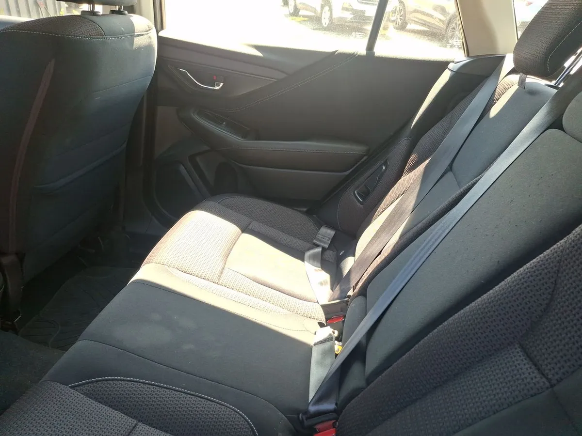 Subaru Outback 2.5i Dynamic Awd Cvt At 5p año 2022