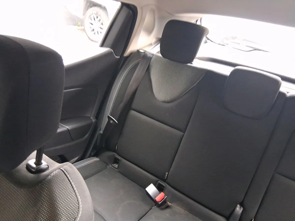 Renault Clio 1.2 Expression 4x2 Hb Mt 5p año 2020