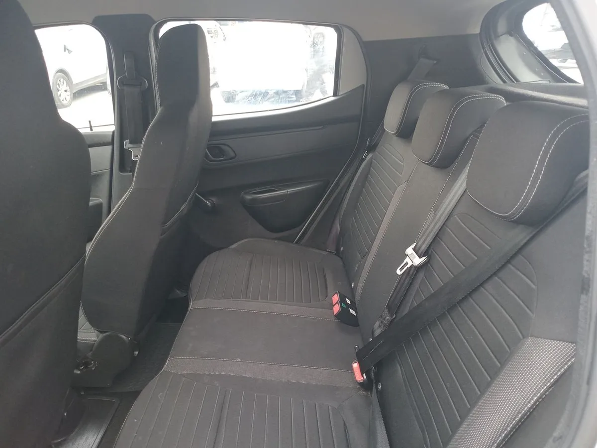 Renault Kwid 1.0 Zen 4x2 Hb Mt 5p año 2022