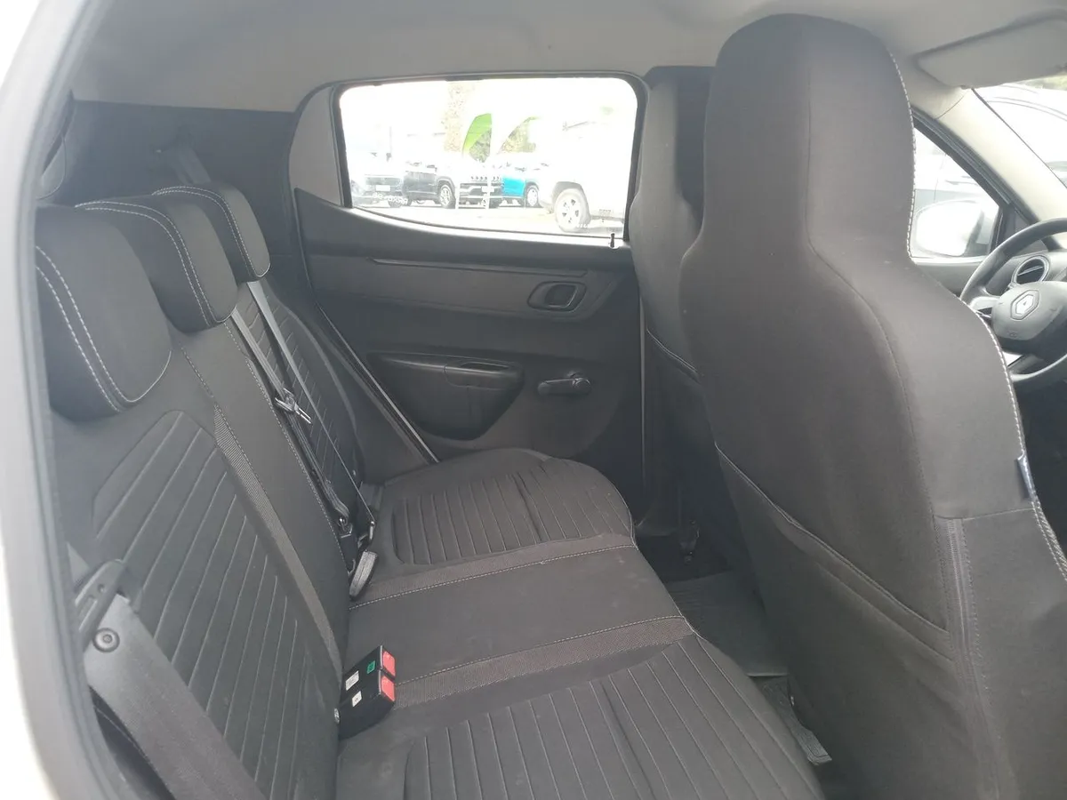 Renault Kwid 1.0 Zen 4x2 Hb Mt 5p año 2022