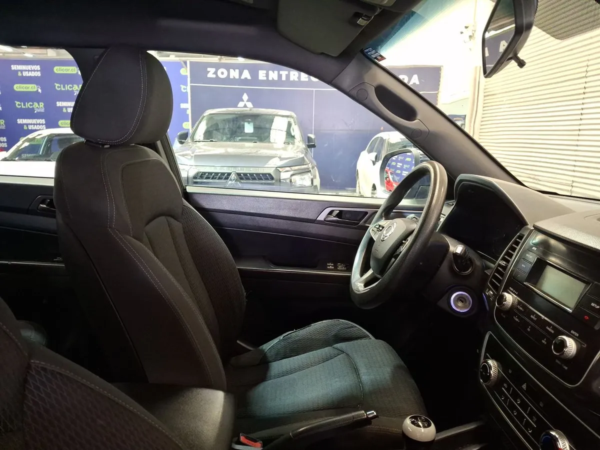 Ssangyong Musso 2.2 Grand Glx Td Diesel 2wd Mt6 4p año 2022