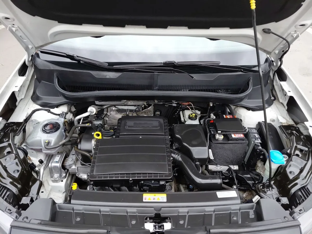 Volkswagen T-Cross 1.6 Msi Trendline 4x2 Mt5 5p año 2021