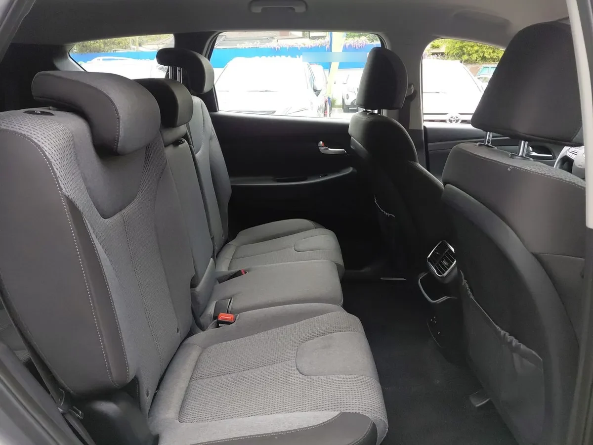 Hyundai Santa Fe 2.4 Plus 4x2 At 5p año 2020