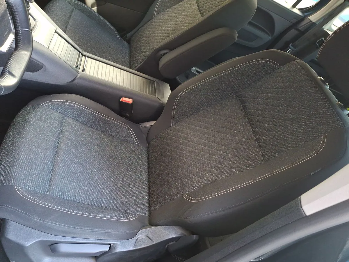 Peugeot Rifter 1.6 Allure Bluehdi Diesel 100hp 4x2 Mt6 5p año 2025