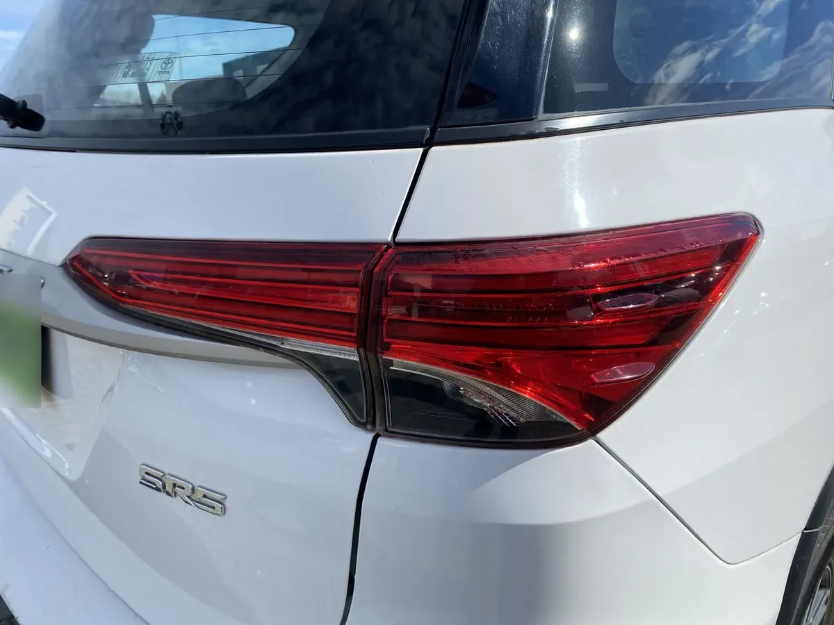 Toyota Fortunner 2.8 Sr5 Tdi Diesel 4x4 At 5p año 2018