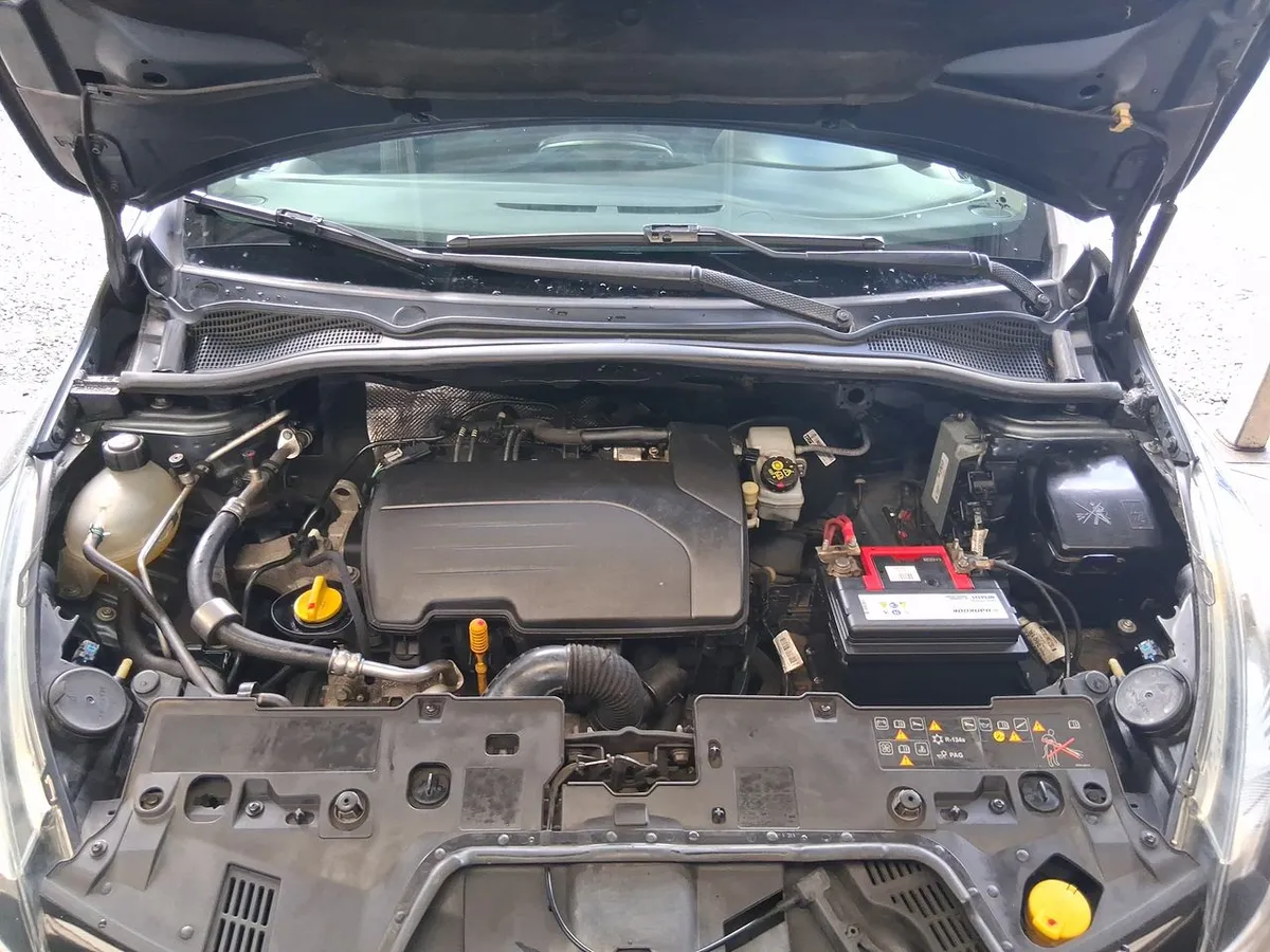 Renault Clio 1.2 Expression 4x2 Hb Mt 5p año 2020