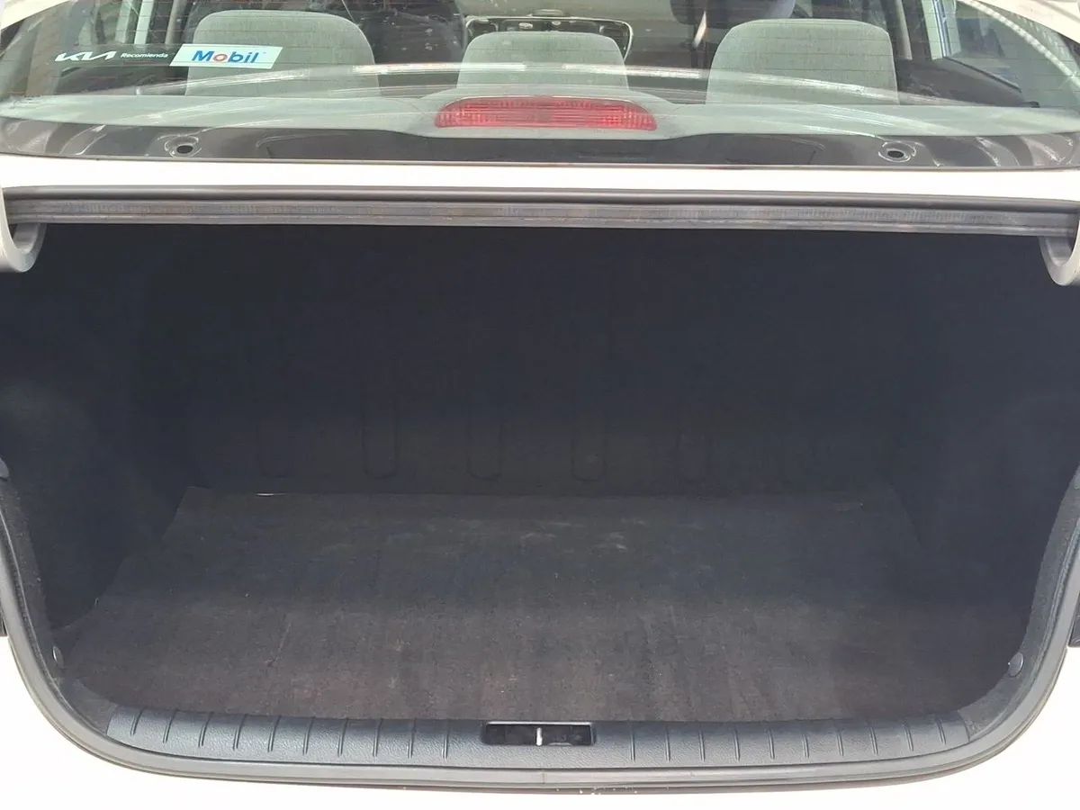 Kia Soluto 1.4 Ex Full 4x2 Mt 4p año 2024