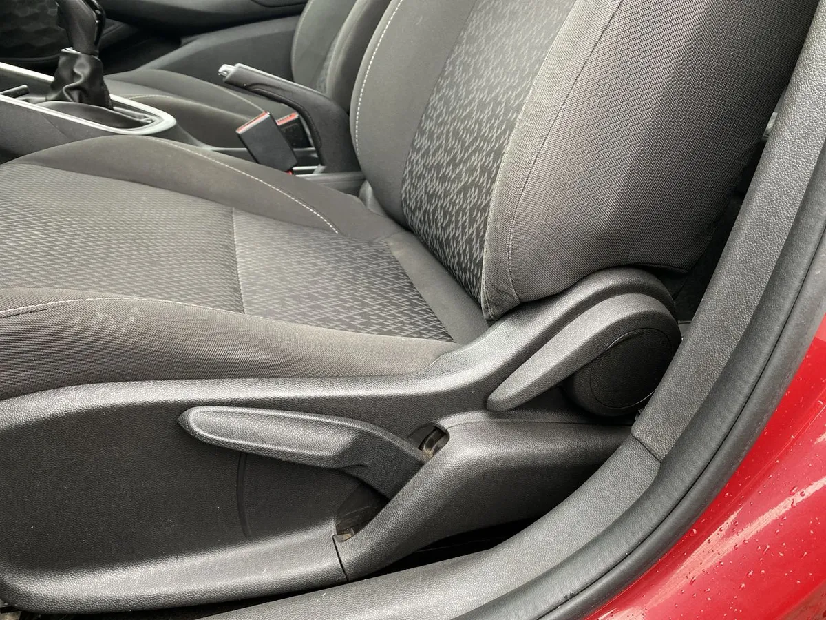 Chevrolet Onix 1.0t Ltz 4x2 Mt 5p año 2022